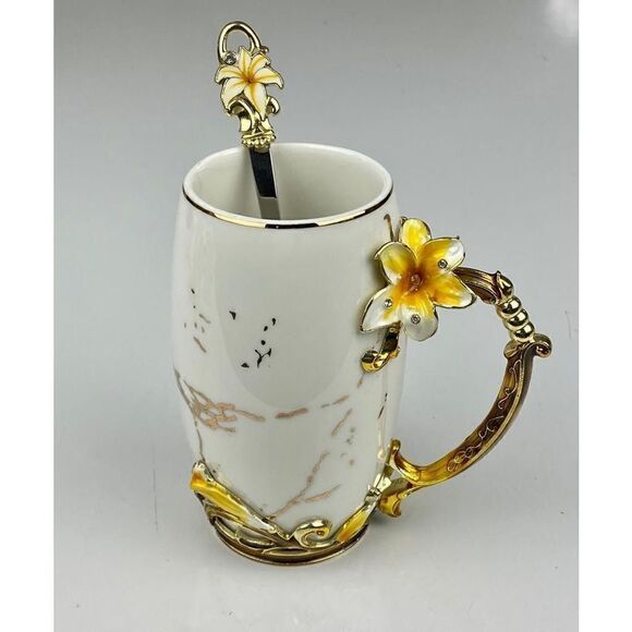 BTaT Brew To A Tea Fancy Ceramic Coffee Tea Mug w/ Spoon Floral White Yellow Gol - Picture 1 of 8
